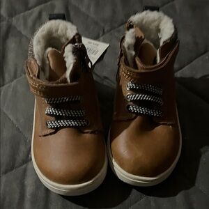 Cat & Jack brown Kids Boots with Cozy Lining